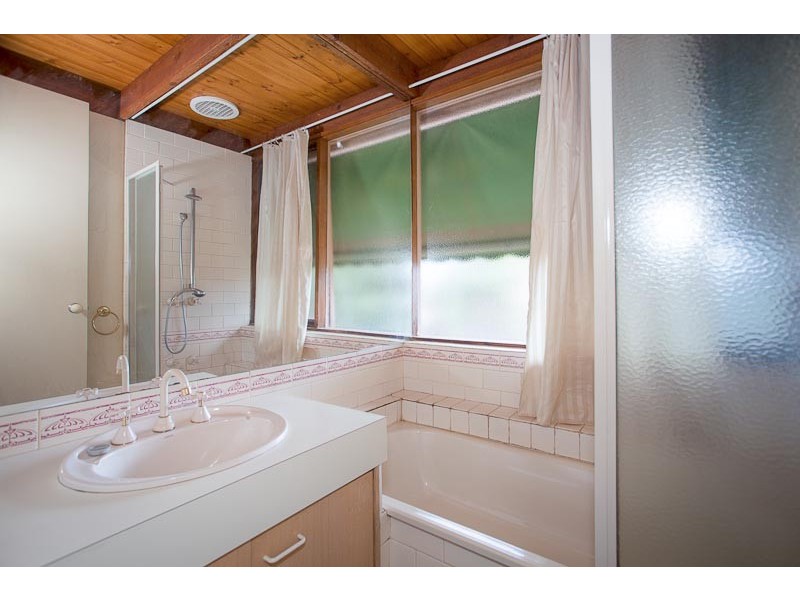 7 Windarra Court, Sunbury VIC 3429