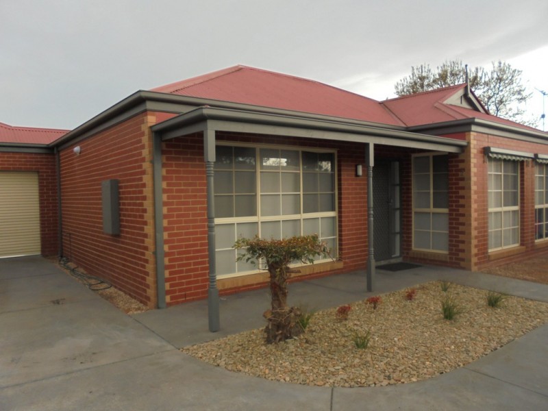 2/168 O’SHANASSY STREET, Sunbury VIC 3429