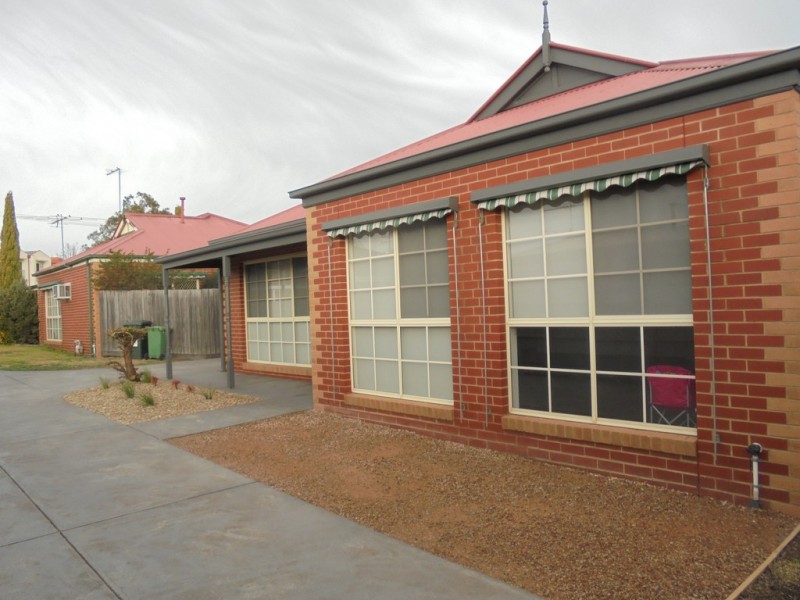 2/168 O’SHANASSY STREET, Sunbury VIC 3429