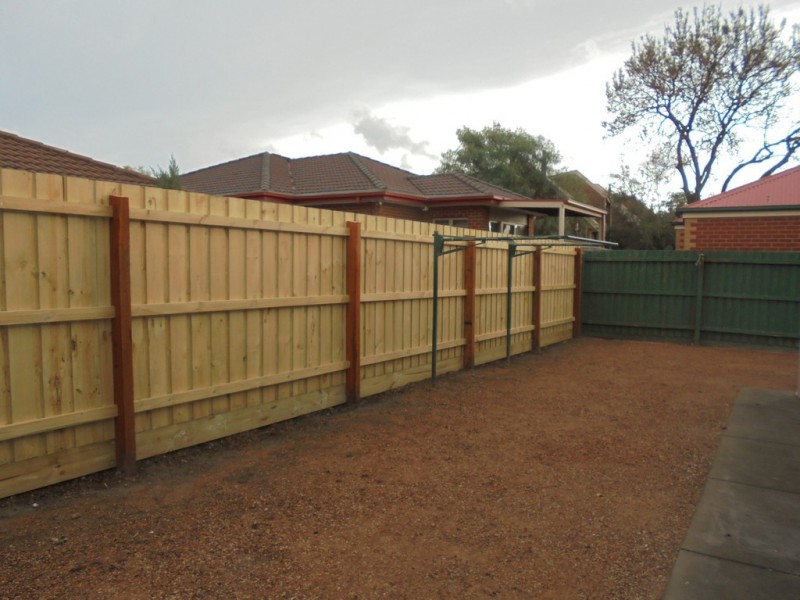 2/168 O’SHANASSY STREET, Sunbury VIC 3429