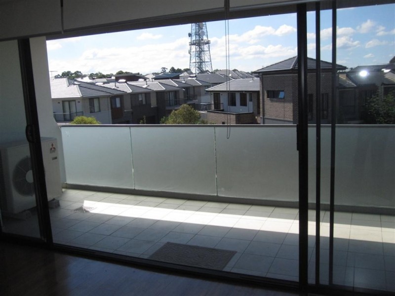 12/4 CREFDEN STREET, Maidstone VIC 3012