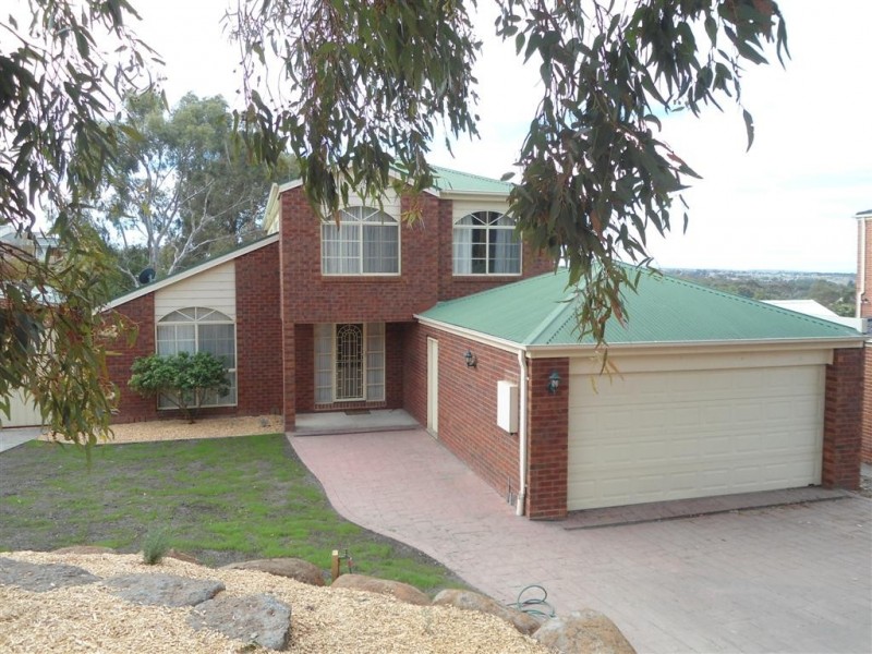 82 Stewarts Lane, Sunbury VIC 3429