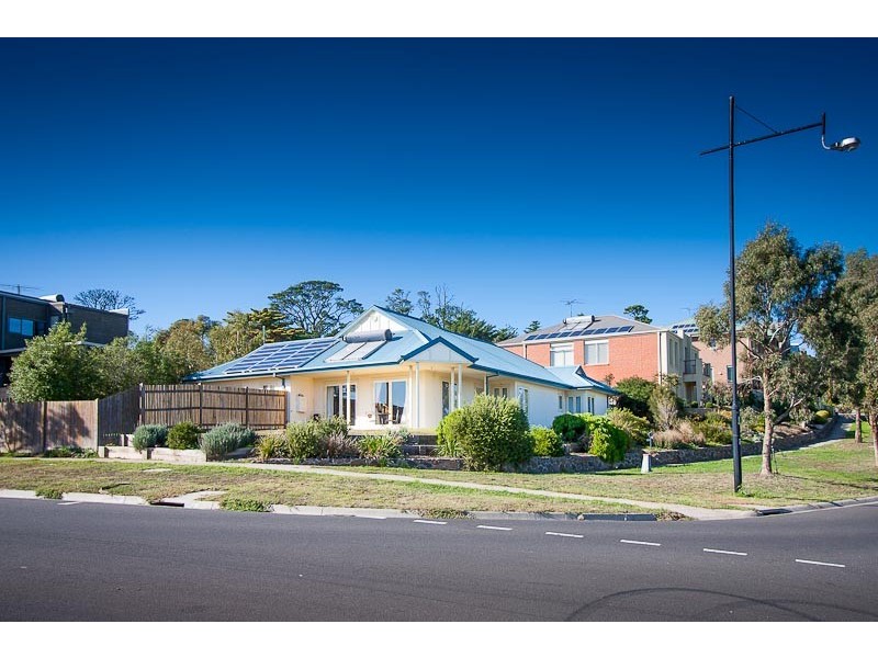 13 Outlook Way, Sunbury VIC 3429