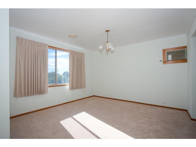 11 Sturt Street, Sunbury VIC 3429