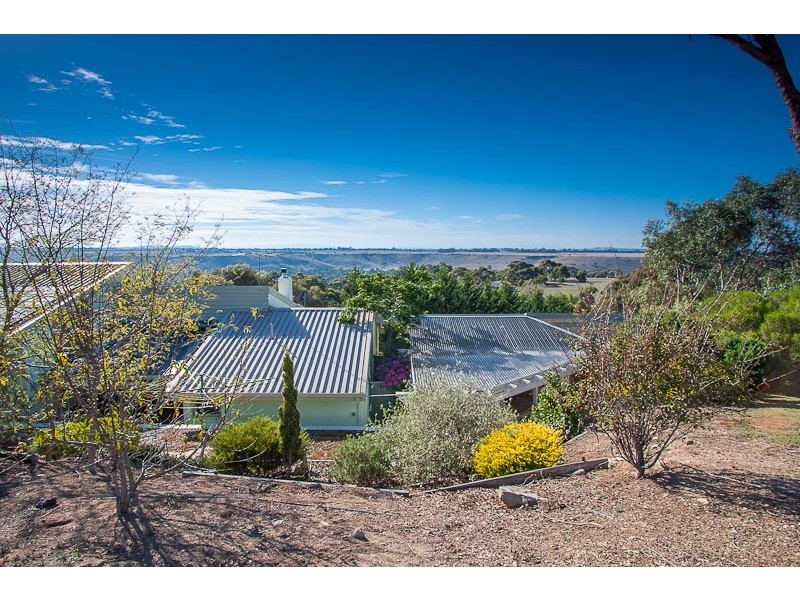 40 Callander Close, Sunbury VIC 3429