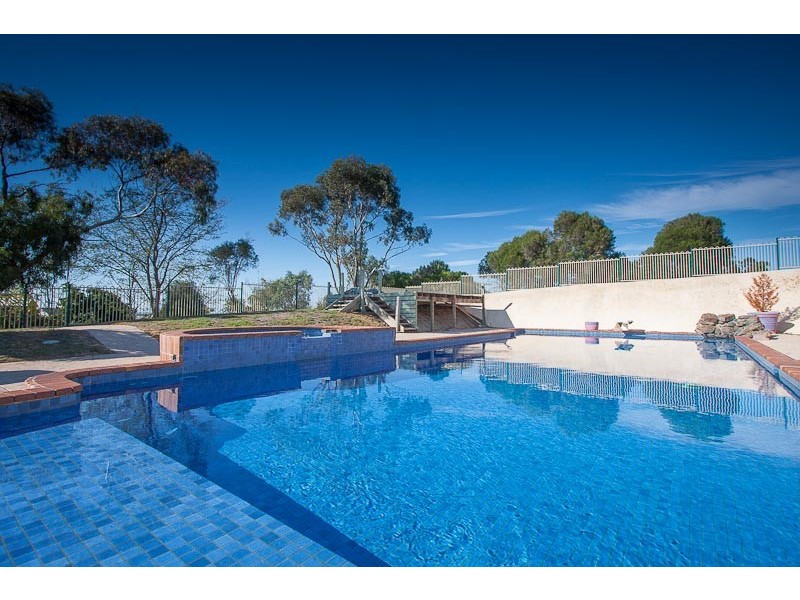 40 Callander Close, Sunbury VIC 3429