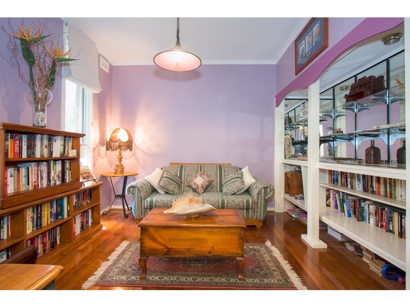 24 Higgins Avenue, Sunbury VIC 3429