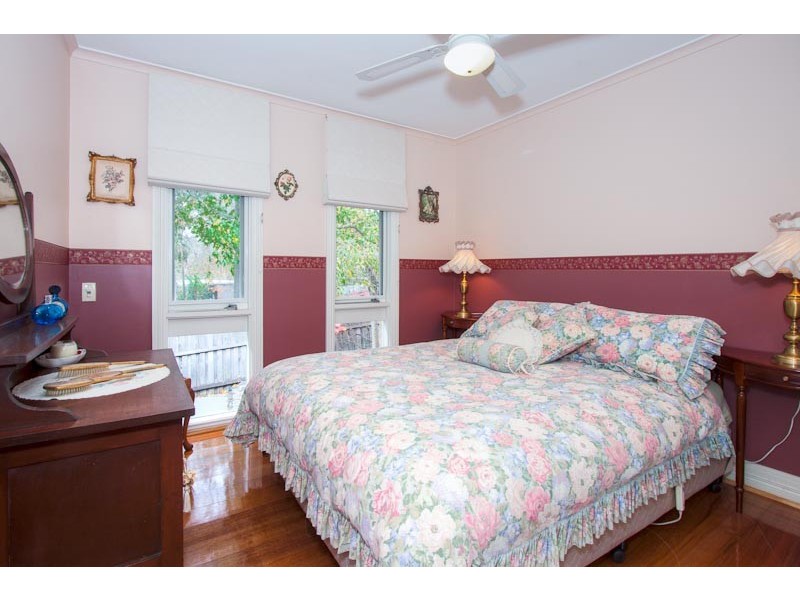 24 Higgins Avenue, Sunbury VIC 3429