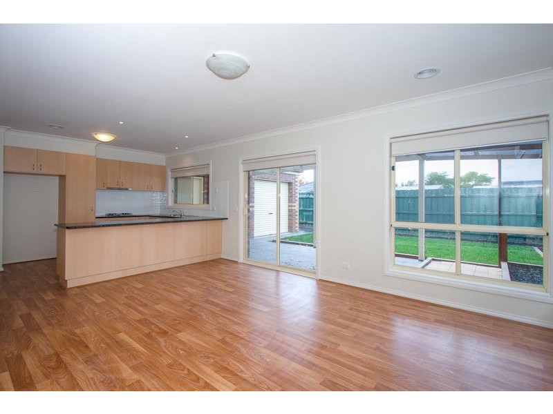 4 Healy Avenue, Sunbury VIC 3429