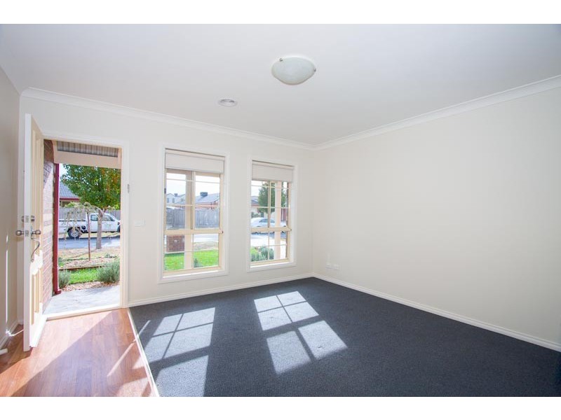 4 Healy Avenue, Sunbury VIC 3429