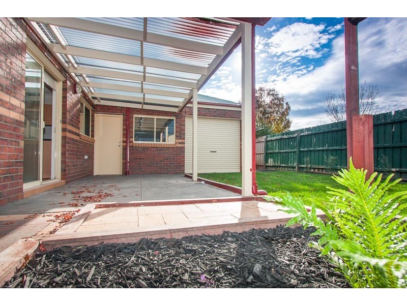 4 Healy Avenue, Sunbury VIC 3429
