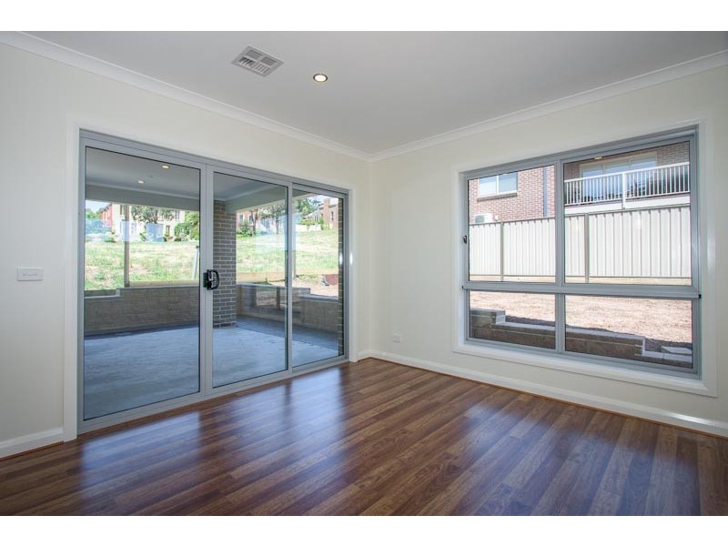 17 Outlook Way, Sunbury VIC 3429