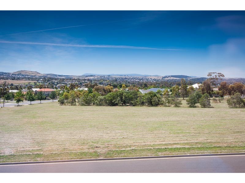 17 Outlook Way, Sunbury VIC 3429