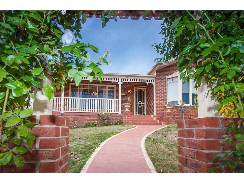 9 Greenhill Court, Sunbury VIC 3429