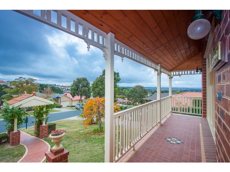 9 Greenhill Court, Sunbury VIC 3429