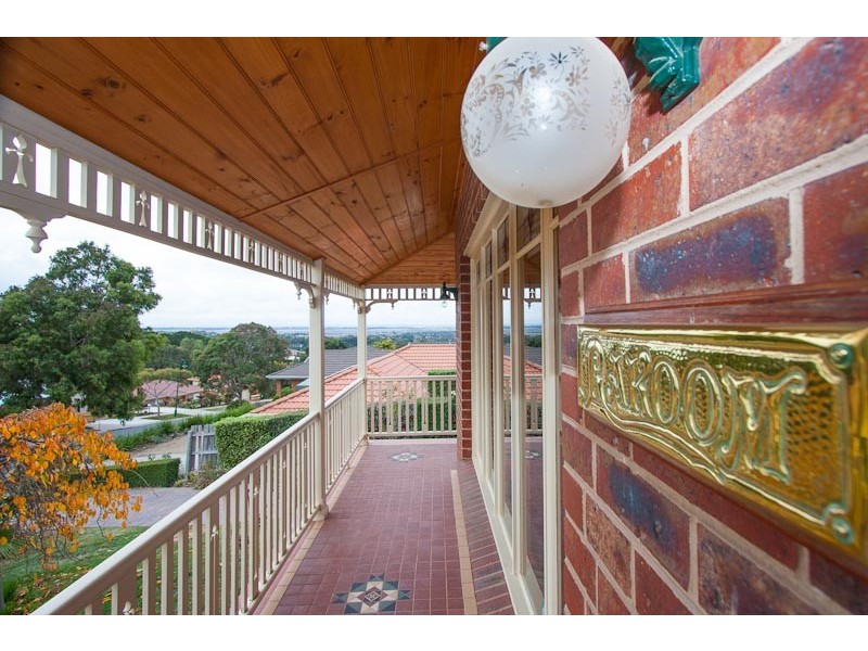 9 Greenhill Court, Sunbury VIC 3429