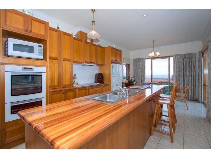 9 Greenhill Court, Sunbury VIC 3429