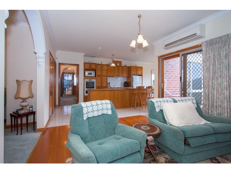 9 Greenhill Court, Sunbury VIC 3429