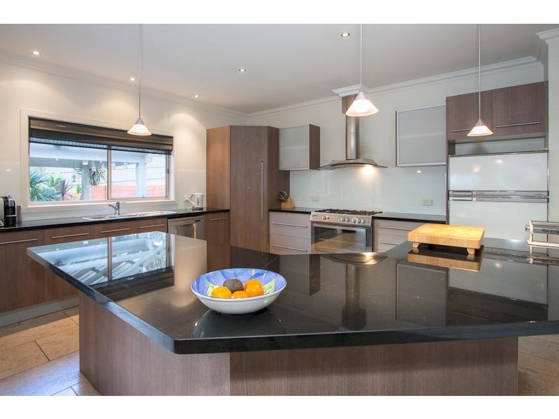 18 Fullwood Drive, Sunbury VIC 3429