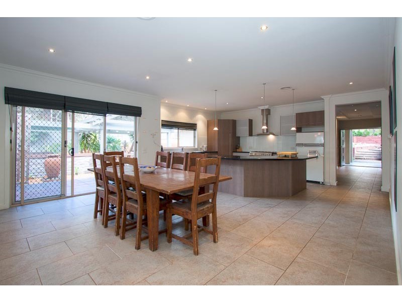 18 Fullwood Drive, Sunbury VIC 3429