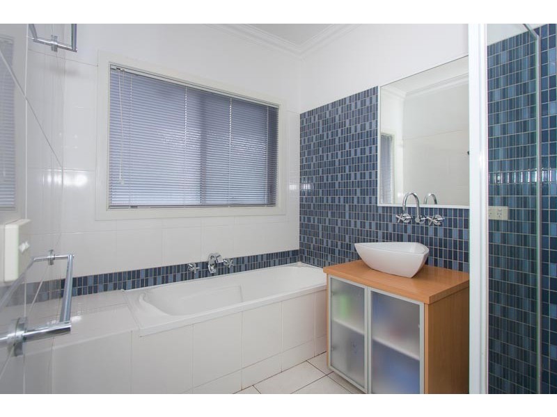 18 Fullwood Drive, Sunbury VIC 3429