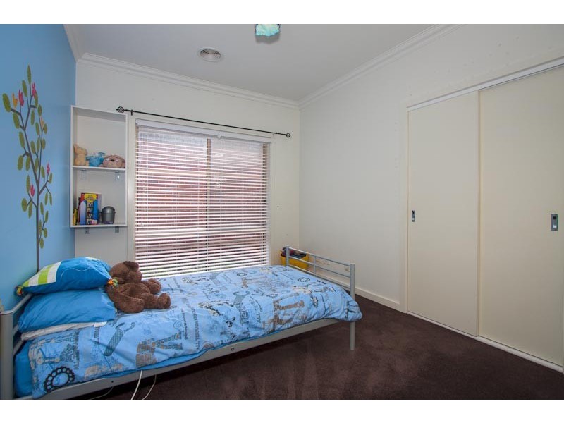 18 Fullwood Drive, Sunbury VIC 3429