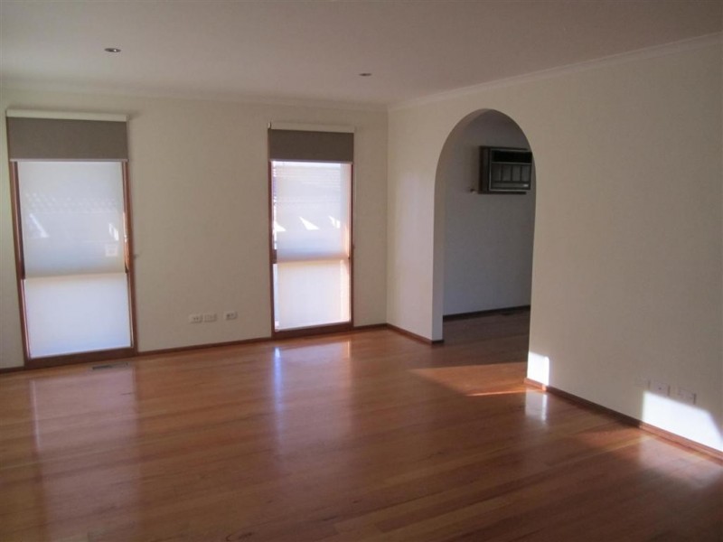 5 Cuming Place, Sunbury VIC 3429