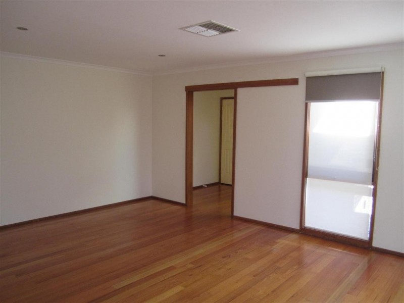 5 Cuming Place, Sunbury VIC 3429