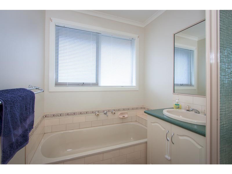 38 Fullbrook Drive, Sunbury VIC 3429