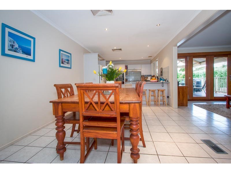 11 Menzies Drive, Sunbury VIC 3429