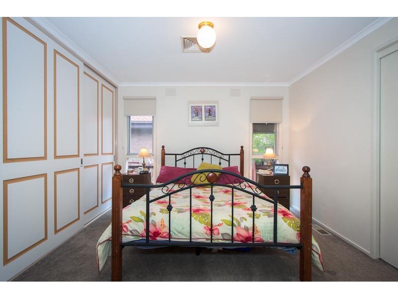 11 Menzies Drive, Sunbury VIC 3429