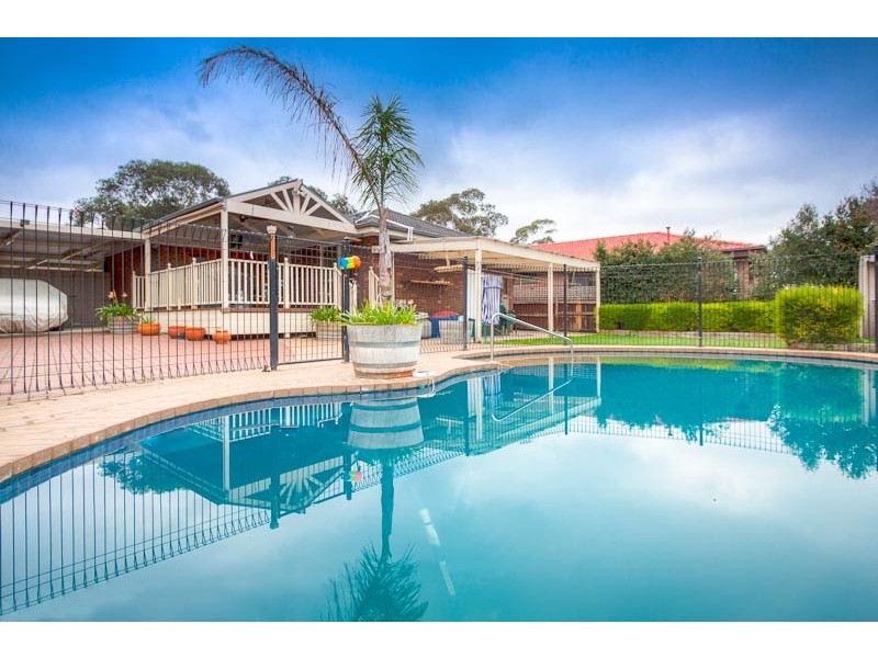 11 Menzies Drive, Sunbury VIC 3429