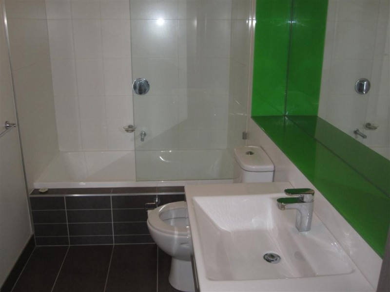 12/4 CREFDEN STREET, Maidstone VIC 3012