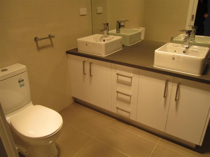 28 HOOD CRESCENT, Sunbury VIC 3429