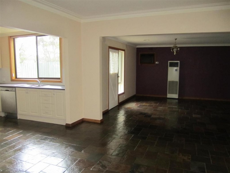 83 PASLEY STREET, Sunbury VIC 3429