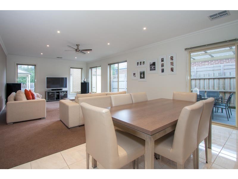 12 Sassafras Drive, Sunbury VIC 3429