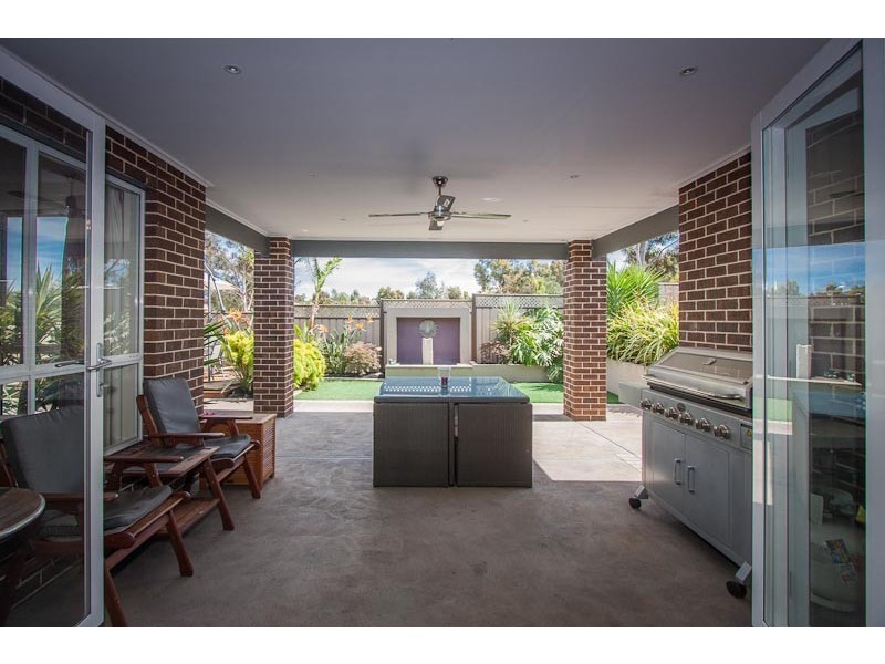 34 Swift Street, Sunbury VIC 3429