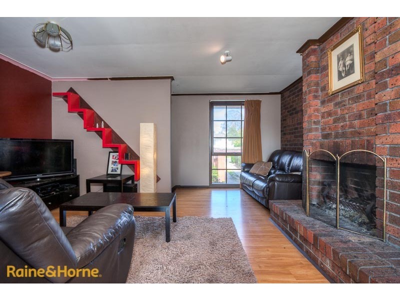 4 Heysen Drive, Sunbury VIC 3429