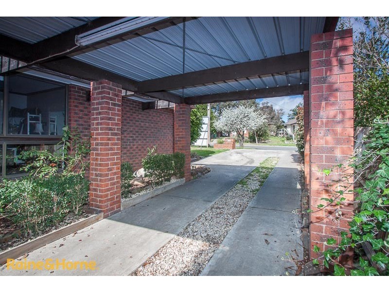 4 Heysen Drive, Sunbury VIC 3429