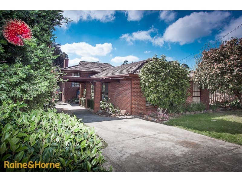 4 Heysen Drive, Sunbury VIC 3429