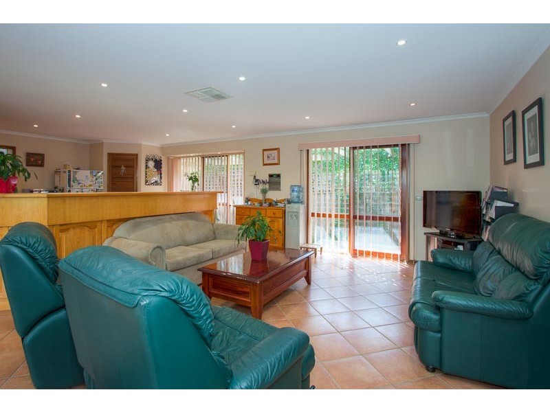 11 Glenauburn Court, Sunbury VIC 3429