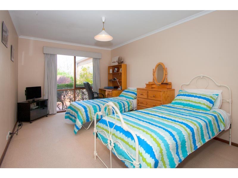 11 Glenauburn Court, Sunbury VIC 3429