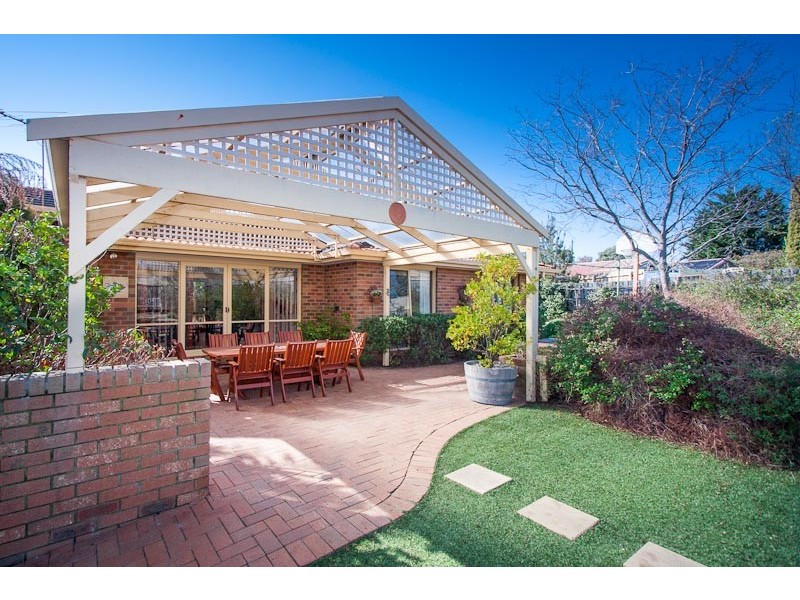 11 Glenauburn Court, Sunbury VIC 3429