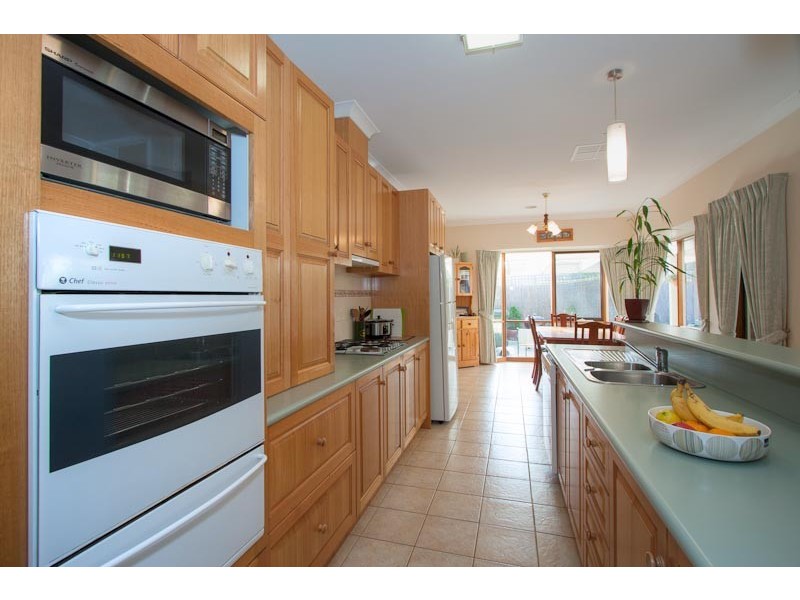 3 Mayfin Court, Sunbury VIC 3429