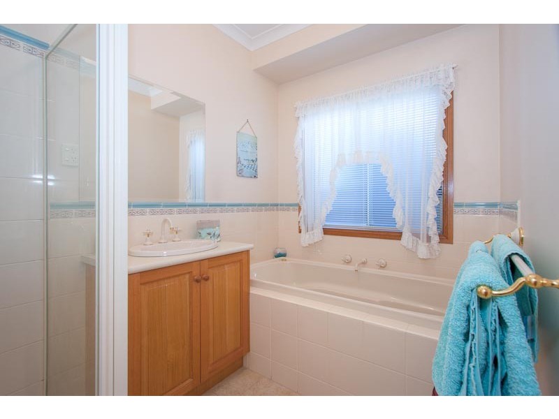 3 Mayfin Court, Sunbury VIC 3429