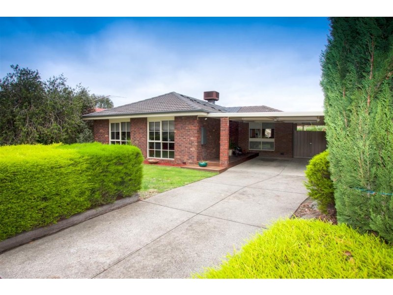 11 MENZIES DRIVE, Sunbury VIC 3429