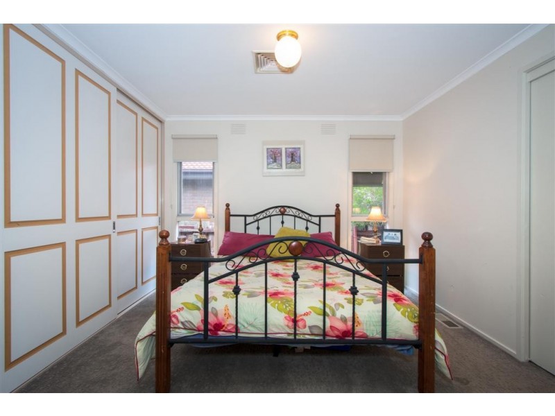11 MENZIES DRIVE, Sunbury VIC 3429