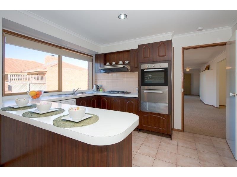 43 Muirfield Drive, Sunbury VIC 3429