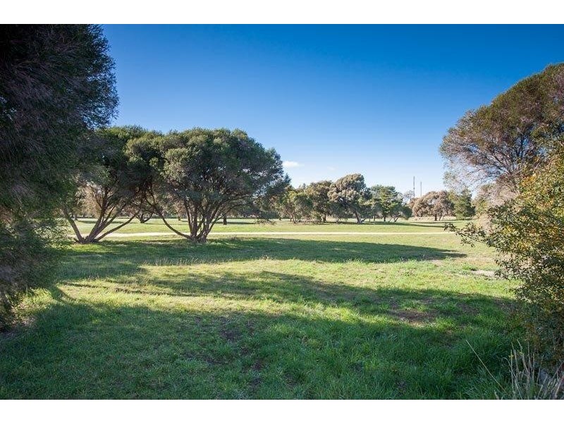 43 Muirfield Drive, Sunbury VIC 3429