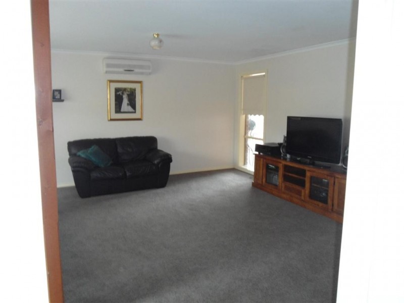 18 CITRIODORA COURT, Sunbury VIC 3429